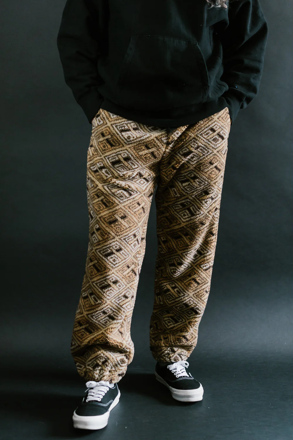 03-1006-AR - Boa Fleece Pants - African Pattern - Image 17