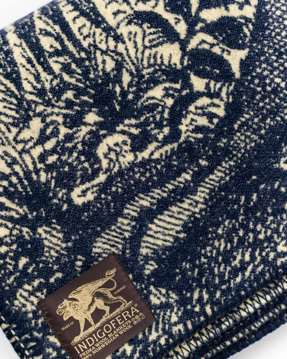 Gryphon Talon Blanket - Beige, Navy - Image 5