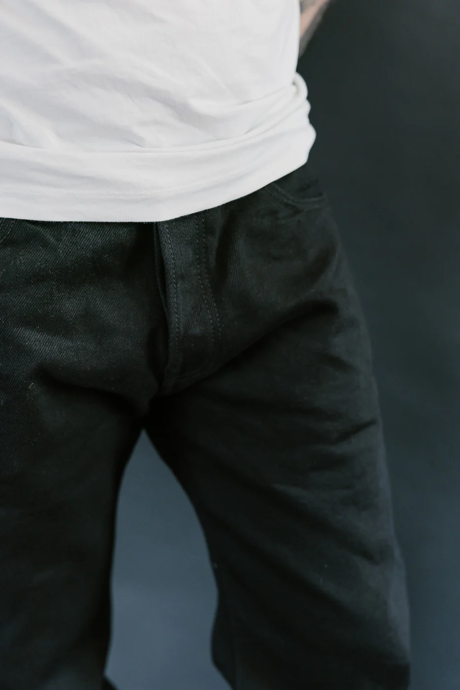 IH-666S-SBG - 21oz Selvedge Denim Slim Straight - Superblack (Fades to Grey) - Image 17