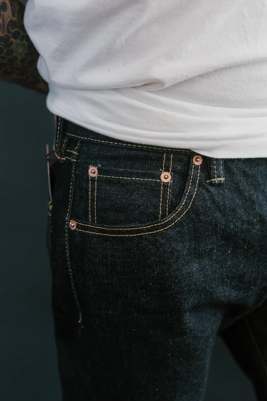 IH-777N - 17oz Selvedge Denim Slim Tapered Cut Jeans - Natural Indigo - Image 17