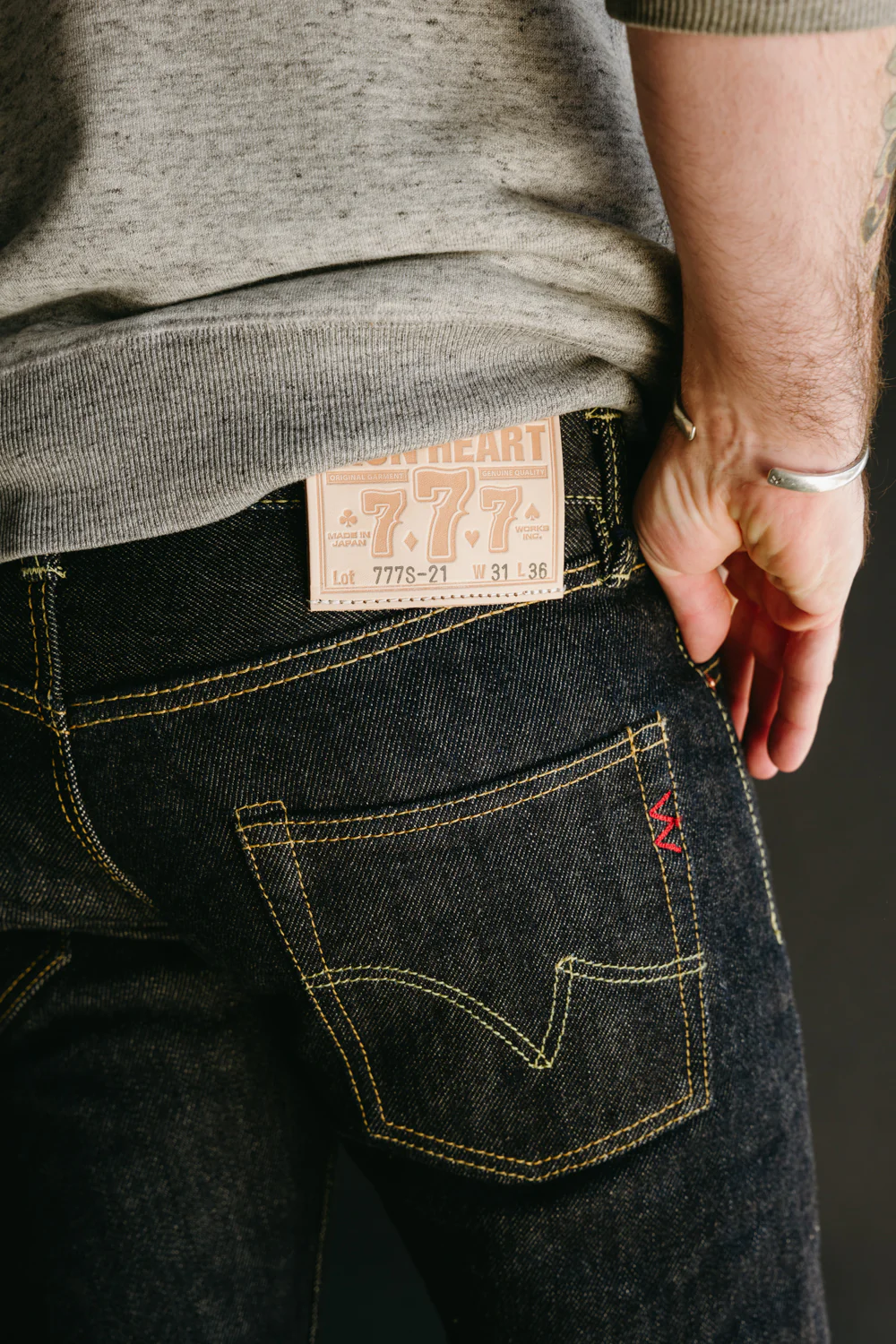 IH-777S-21 -21oz Selvedge Denim Slim Tapered - Indigo - Image 14