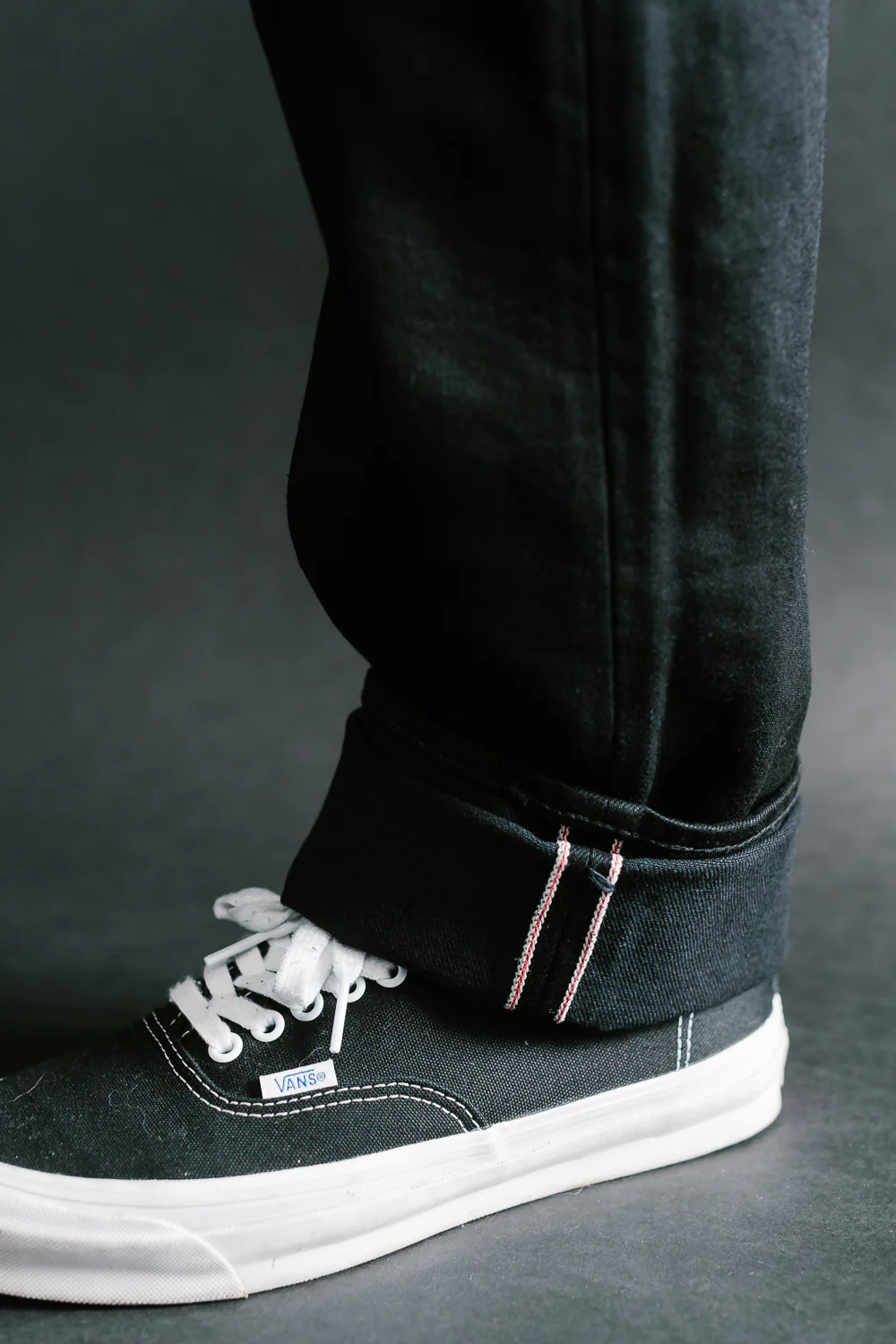 IH-888S-142bb - 14oz Selvedge Denim Medium/High Rise Tapered Jeans - Black/Black - Image 17