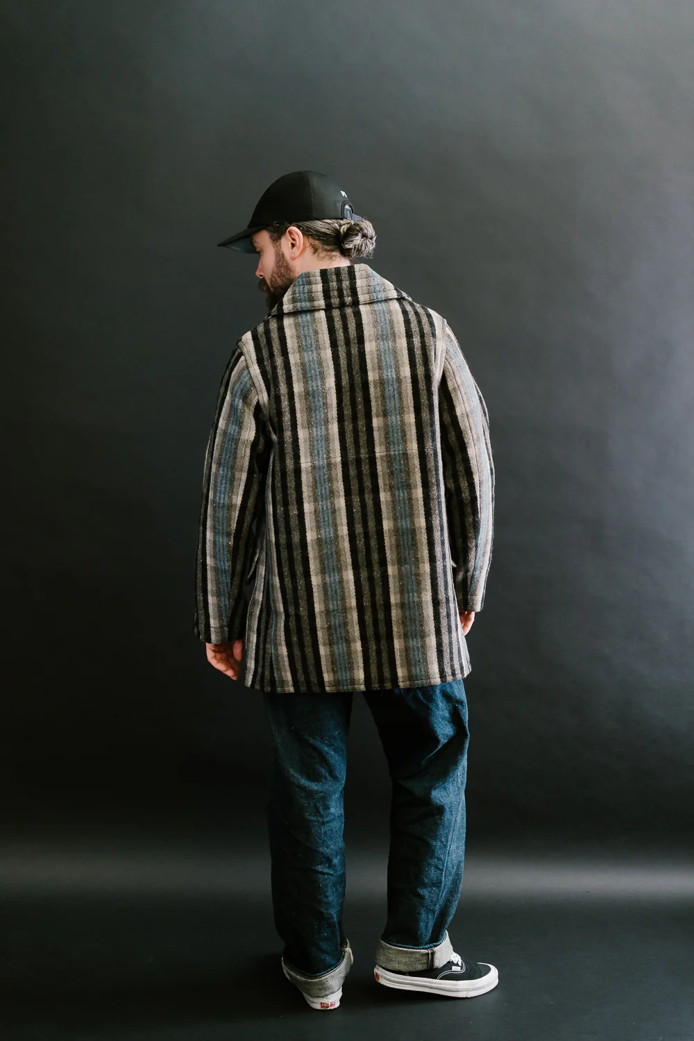 Lot JG-10 - 1920s-1932 Winter Hunting Coat - Gray Plaid - Image 11
