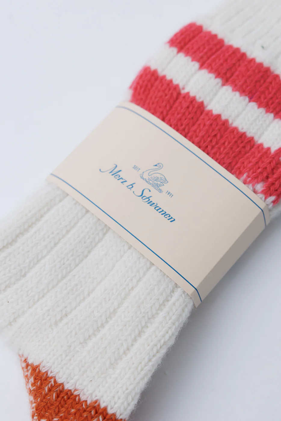 MW75.02355 - Extra Fine Merino Wool Socks - Nature, Raspberry - Image 3