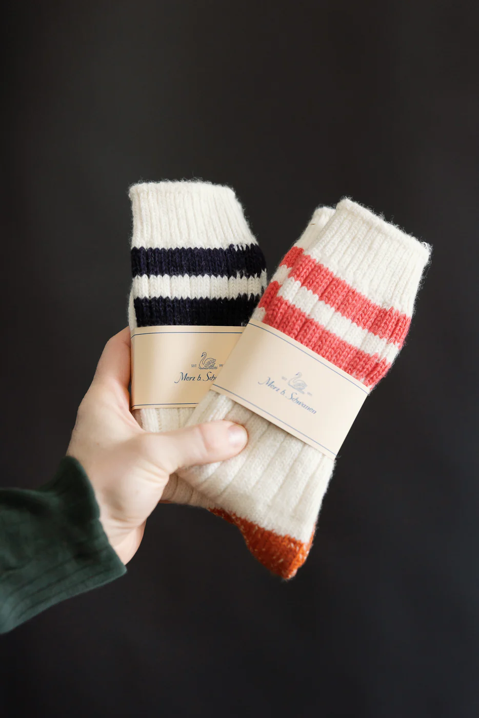 MW75.02355 - Extra Fine Merino Wool Socks - Nature, Raspberry - Image 4