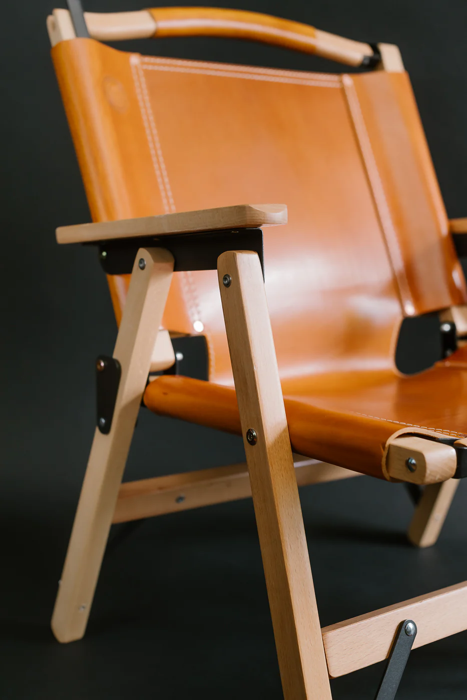 OGL-OD-WD-CHAIR-V2 - 'Only Good Life' Kermit Outdoor Folding Camp Chair - Tan Leather - Image 17