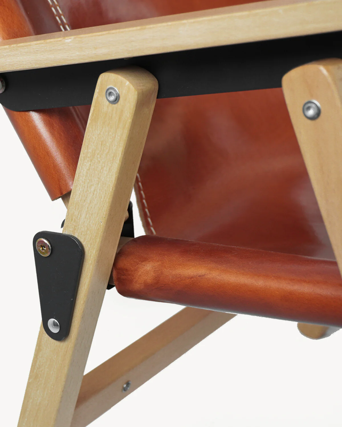 OGL-OD-WD-CHAIR-V2 - 'Only Good Life' Kermit Outdoor Folding Camp Chair - Tan Leather - Image 6