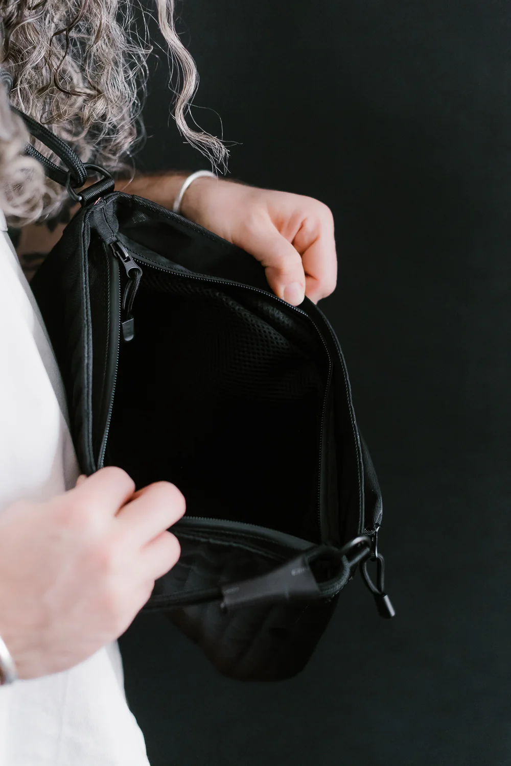 OGL-ORI-MILLIE-BLK - Originale Tech Material Millie Bag - Black - Image 6