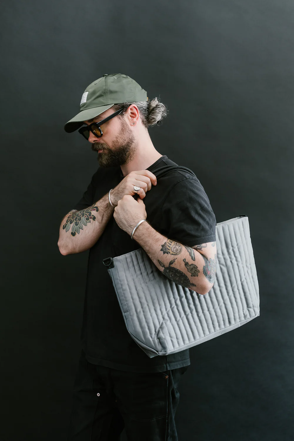 OGL-ORI-MILLIE-CARALL-SIL - OGL Originale Tech Material Millie Carry-All Tote Bag - Silver - Image 8