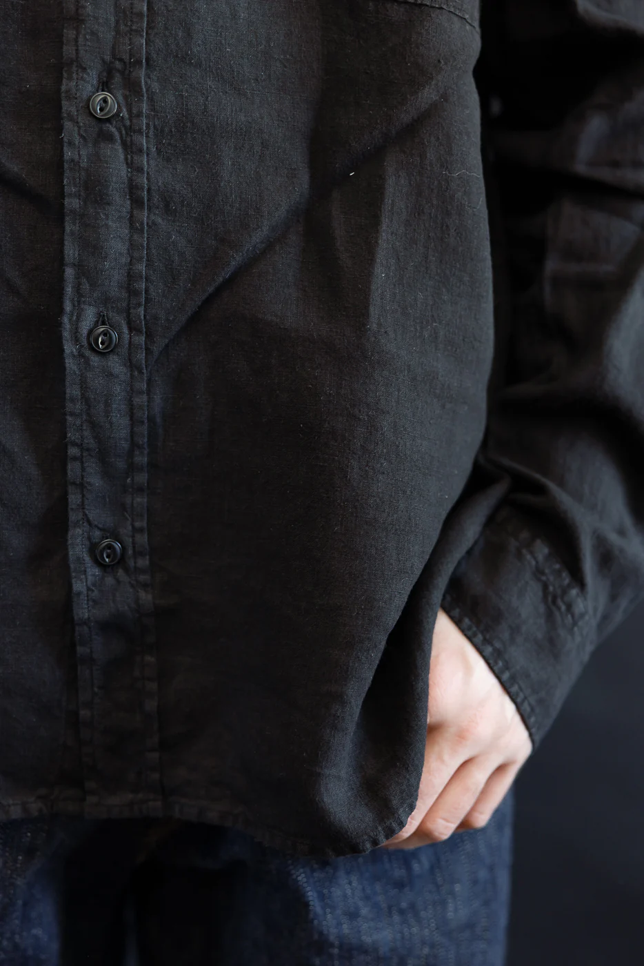 SHIRT20LI.99 - Organic Linen Long Sleeve Shirt - Black - Image 17