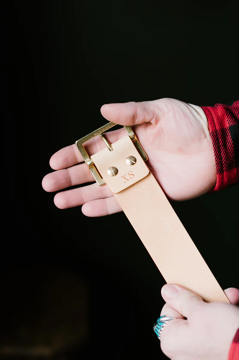 Vintage 1.75" Brass Buckle Leather Belt - Natural - Image 8